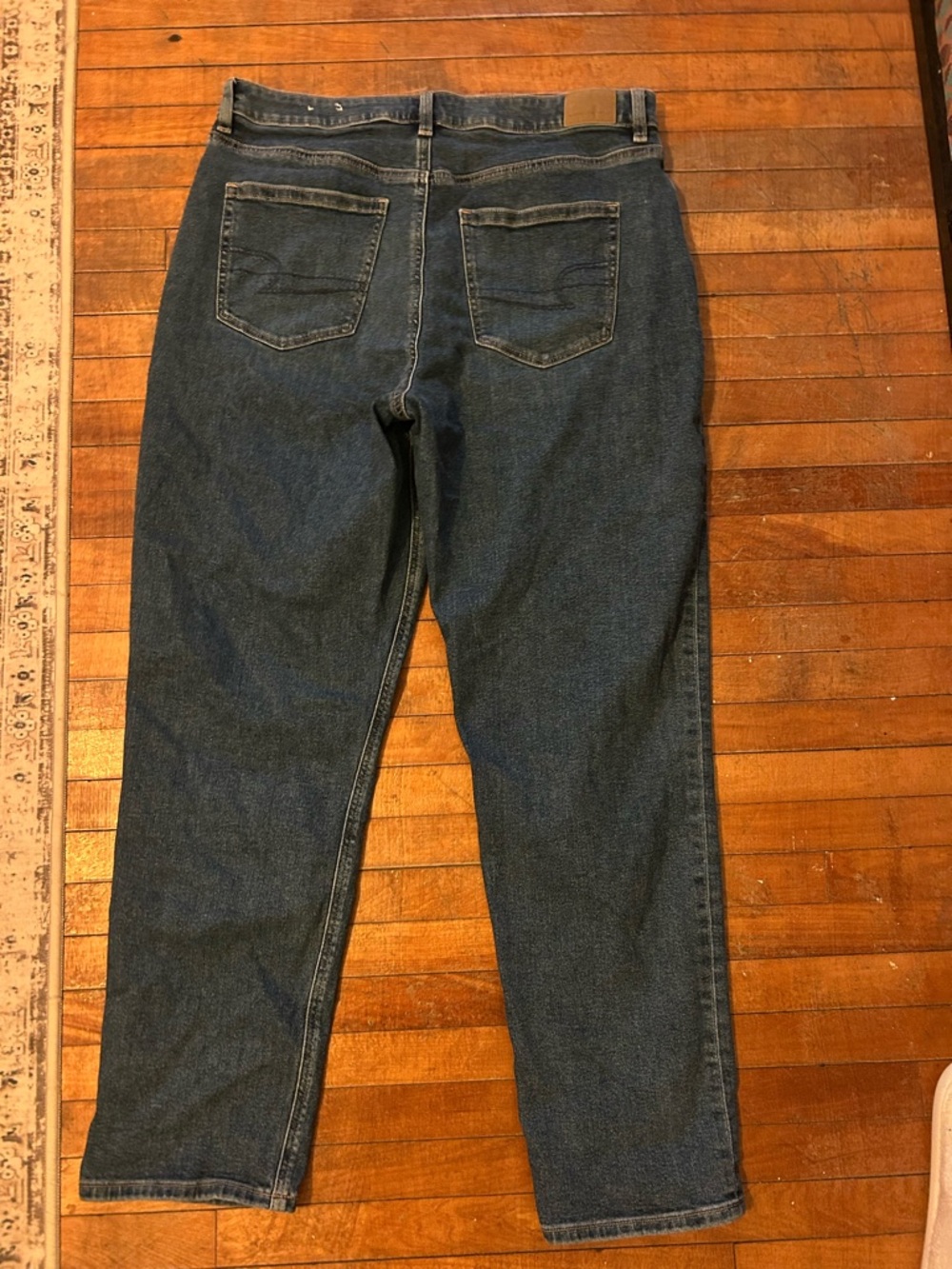 American eagle mom jeans